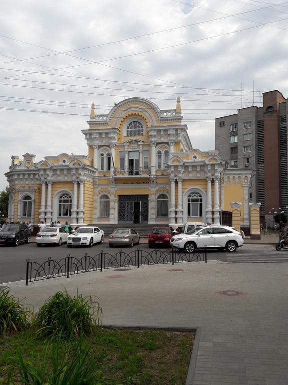 Apartment in the city center Cherkasy Exterior foto